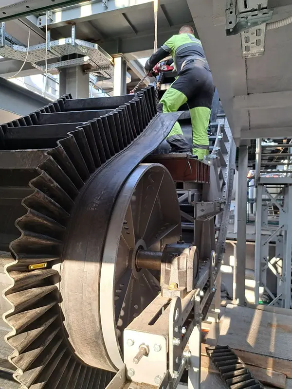 Cleated Conveyor Belt